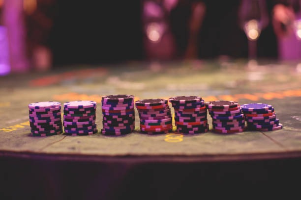 Multi-game dashboard showing live tables and slot options